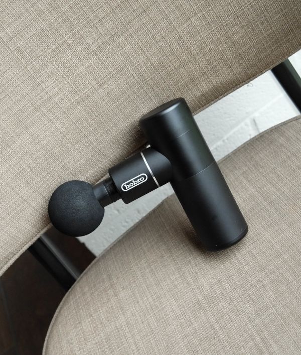 Pistola de Massagem Muscular Profunda com 6 Cabeças - detalhe